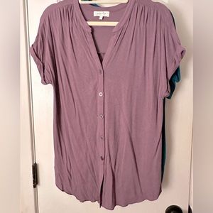 Grace and lace small dusty purple crepe button up top EUC